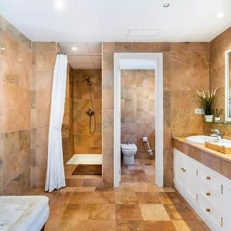 Spectacular Two Floor Penthouse Centre * Марбелья